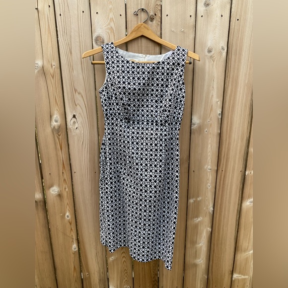 Talbots Sleeveless Petite Black and White  Dress Size 4 - Picture 5 of 6